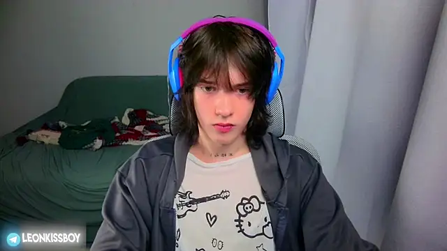 LeonBoykisser Show in webcam