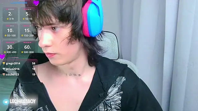 عرض كام LeonBoykisser