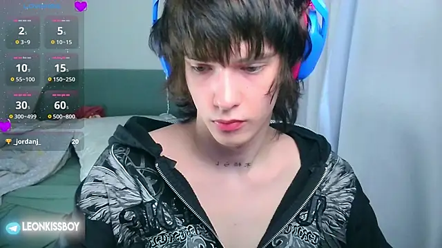 LeonBoykisser's Webcam Show