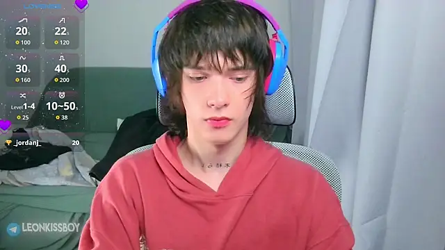 LeonBoykisser Webcam show