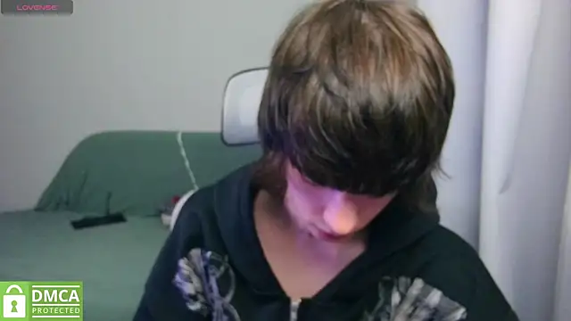 LeonBoykisser Webcam Show
