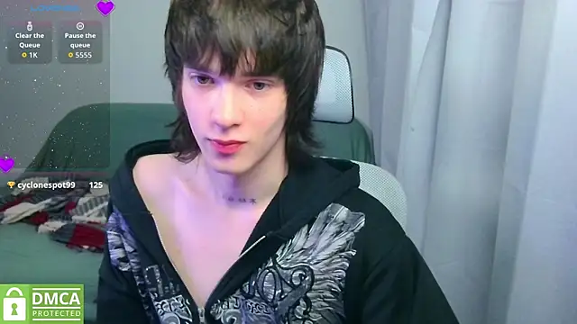LeonBoykisser 网络视讯表演