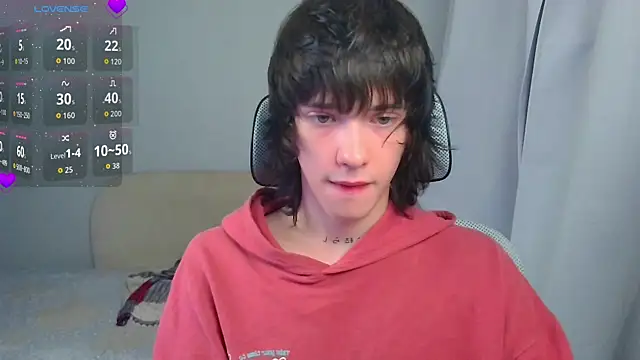 LeonBoykisser Show in webcam