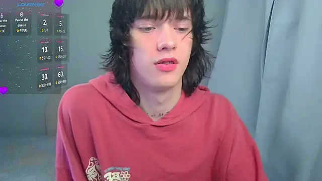 LeonBoykisser webcam show