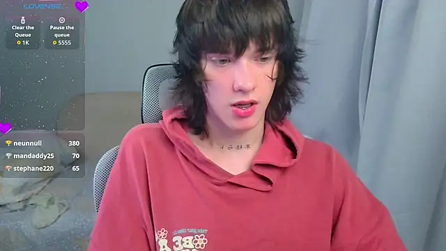 LeonBoykisser Pertunjukan Webcam