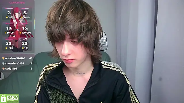 LeonBoykisser Шоу с уебкамера