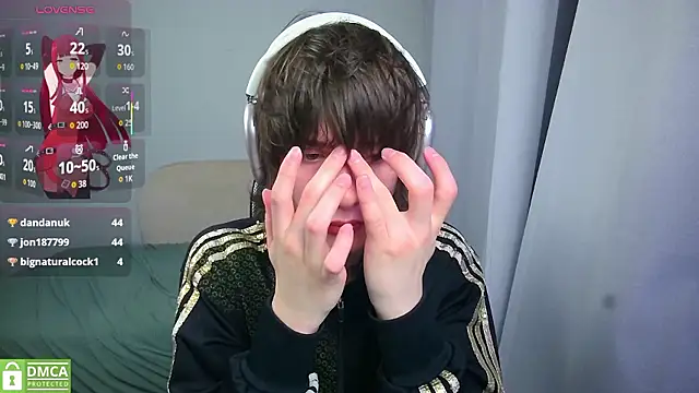LeonBoykisser Pertunjukan Webcam
