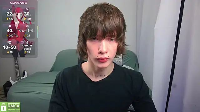 LeonBoykisser Show in webcam
