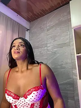 Pertunjukan Kamera Web Mariia_Victoriia