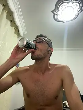 Pokazy przed kamerką – maskguy23