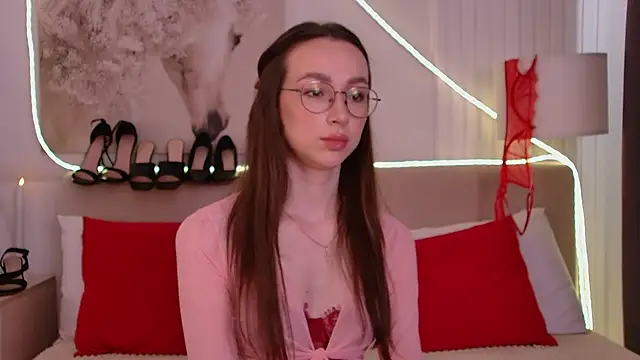 Chat +18 de Emily_Simon ao vivo