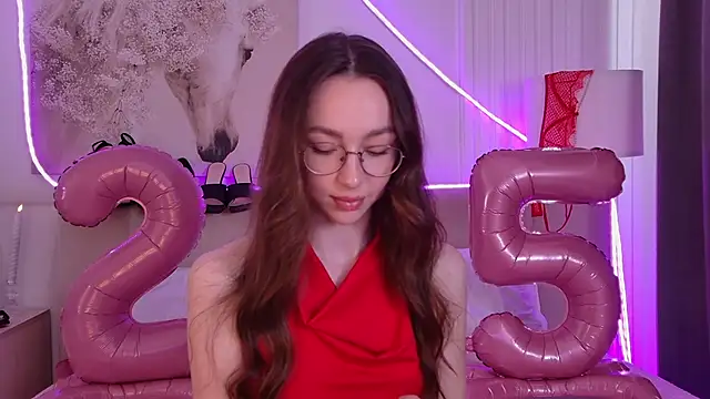 دردشة Emily_Simon الجنسية المباشرة