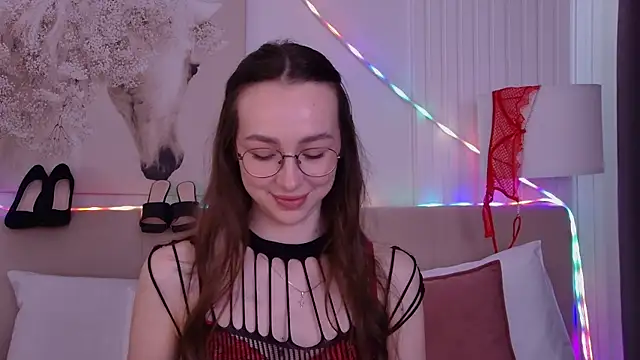 Emily_Simon Live XXX-chat