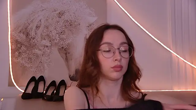 Czat XXX na żywo – Emily_Simon