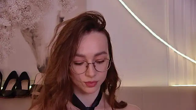 Živý XXX chat Emily_Simon