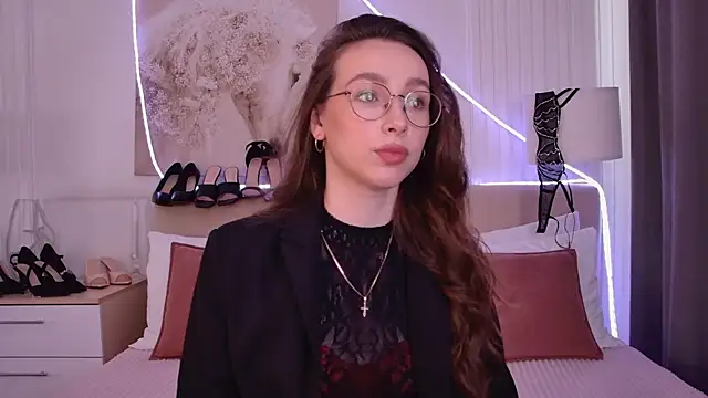 Emily_Simon Live XXX-Chat
