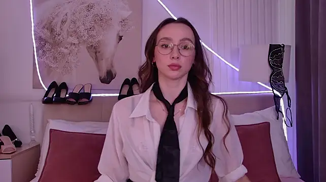 Emily_Simon Adlı Modelin Canlı XXX Sohbeti
