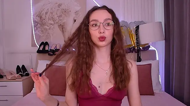 دردشة Emily_Simon الجنسية المباشرة
