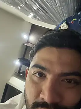 Mounthblack26's Webcam Show