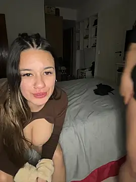 Show modela LatinaFuegoX na web-kameri