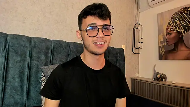 Alhan_Twink Show in webcam