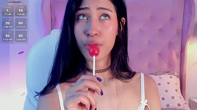 internett_sweetheart's Webcam Show