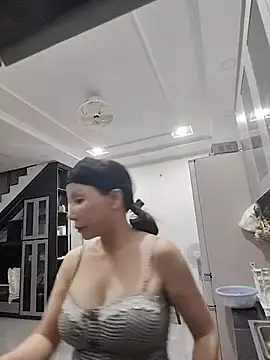 Famrita 网络视讯表演