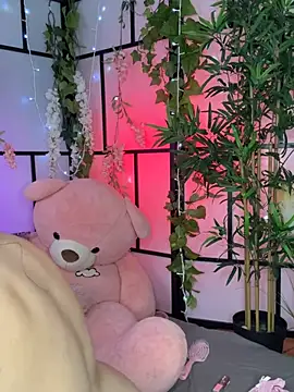 DiamondPinky's Webcam Show