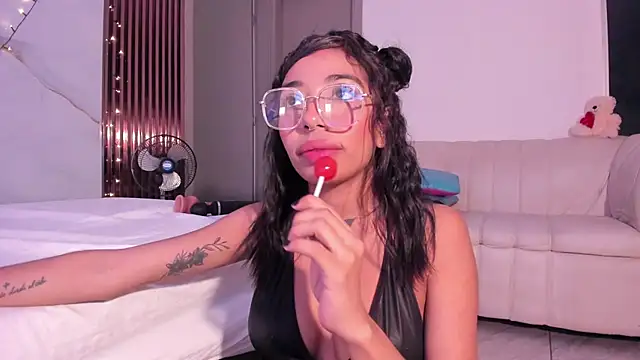 Chat XXX en directo de Scarlet_Vixen_