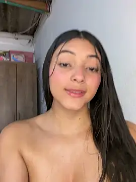 _tina_9 Live XXX-Chat