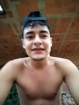 attractive-sexx Adlı Modelin Web Kamerası Şovu