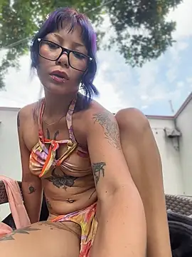 Namii_cute webcam show