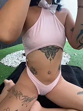 Show de Namii_cute na webcam