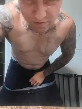 Show de ThickaThuckDick07 na webcam