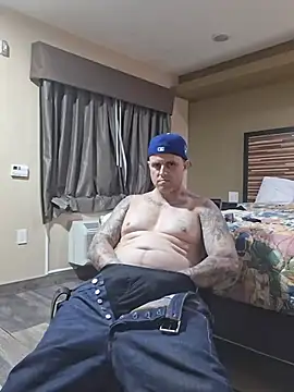 הופעת וובקאם של ThickaThuckDick07