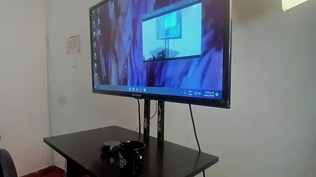 JenniXink Show in webcam