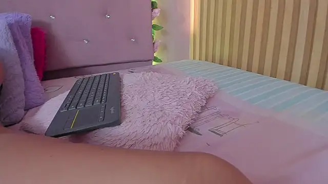 Sala de chat ao vivo de lovely__kiss__