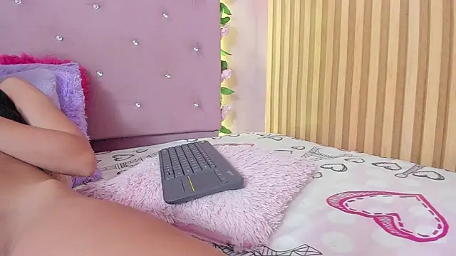 lovely__kiss__ Cameră chat live