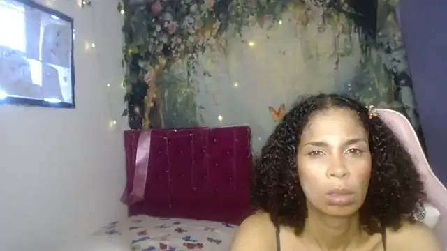 rosa_skinny XXX чат на живо