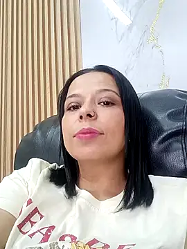 RossyAlvarez Adlı Modelin Canlı XXX Sohbeti