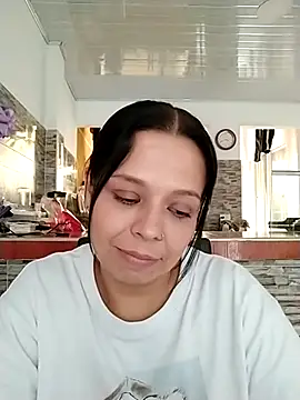 Chat +18 de RossyAlvarez ao vivo