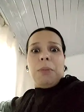 RossyAlvarez Adlı Modelin Canlı XXX Sohbeti