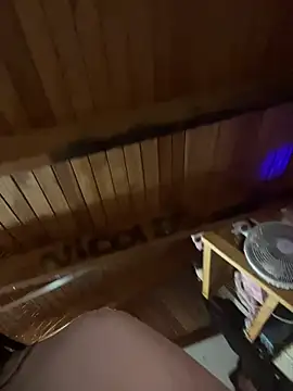 MillieBobbyBrowns Show Webcam