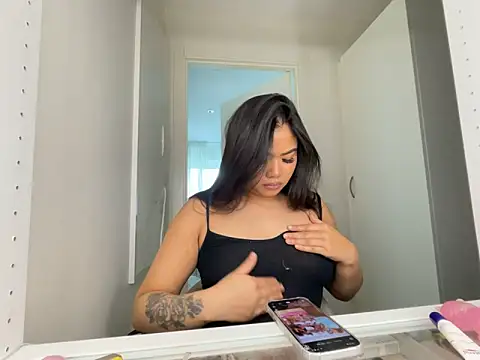 TitiTinyThai – webcam-show