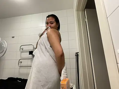 Show de TitiTinyThai na webcam