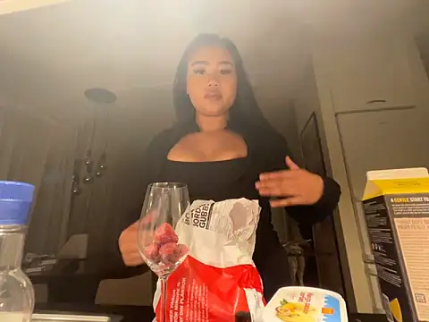 TitiTinyThai Webcam Show