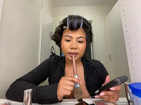 TitiTinyThai webcam show