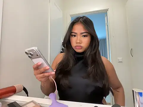 TitiTinyThai Webcamshow