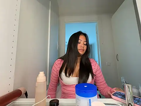 TitiTinyThai Webcamshow