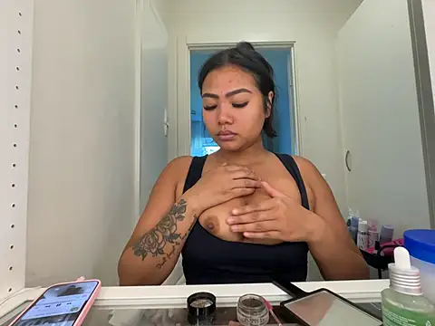 TitiTinyThai Webcam Show